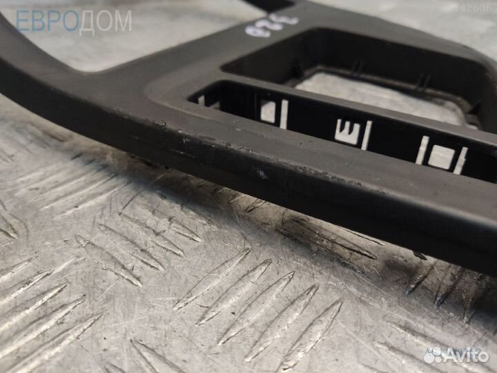 Декоративная накладка центральной консоли на BMW F48 s1140782