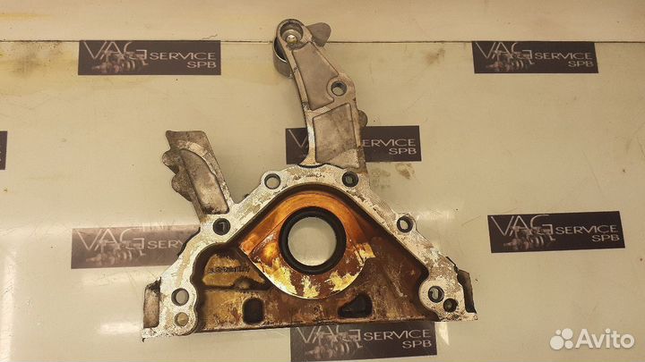 Крышка двигателя передняя VAG VW 2.0 BLY