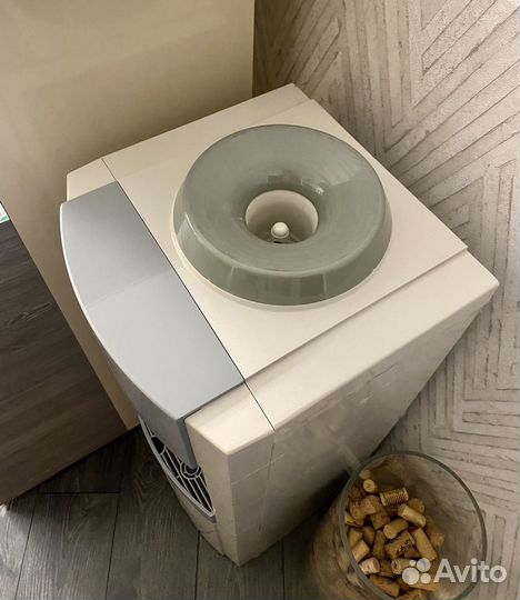 Кулер для воды напольный Family