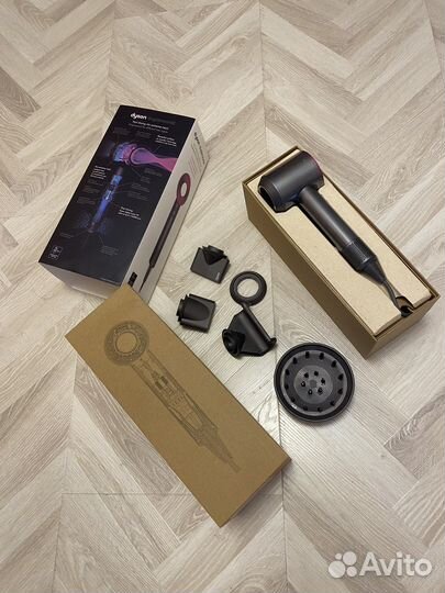 Фен Dyson supersonic HD08