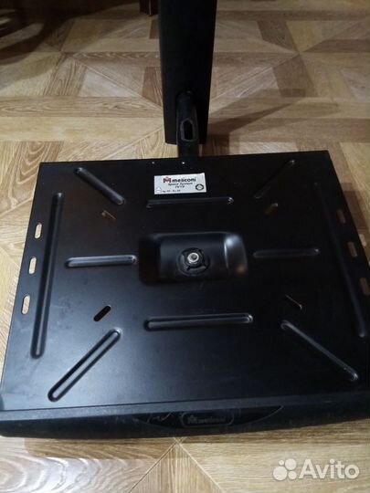 Кронштейн для телевизора на стену поворотный