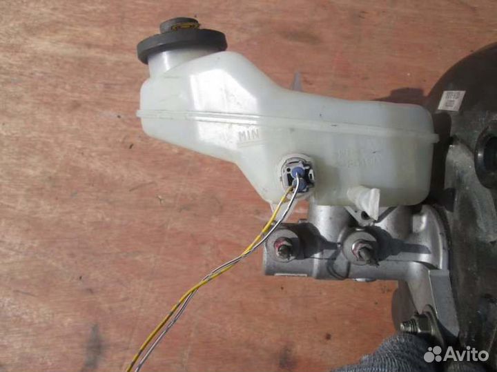 Главный тормозной цилиндр Toyota Corolla Fielder