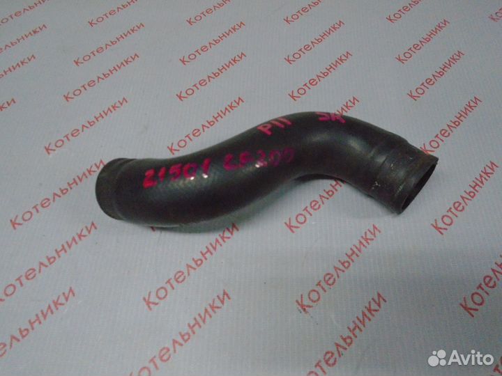 Nissan 21501-2F200 Шланг радиатора верхний