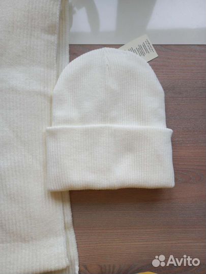 Комплект бини, шарф