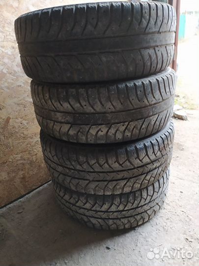 Зимние колеса в сборе 245/50/20 Bridgestone