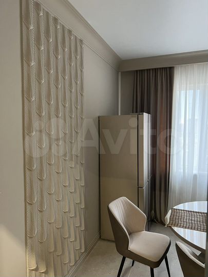 2-к. квартира, 55 м², 10/17 эт.