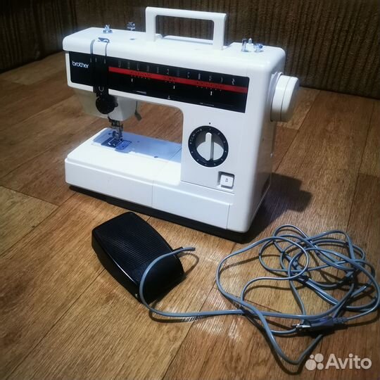 Швейная машинка brother