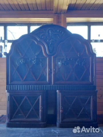 Буфеты и серванты старинные