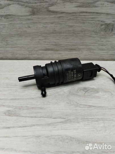 Моторчик насос омывателя стекла Mercedes Sprinter