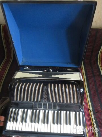 Продаю старые аккордеоны и баяны