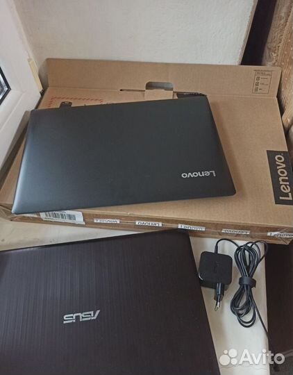 Ноутбуки продаются из за закрытия офиса