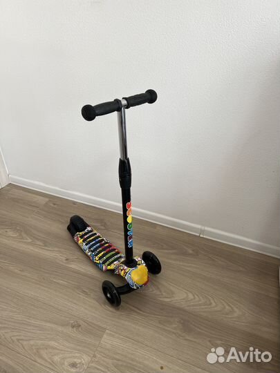 Самокат детский 3х колесный, светящиеся колеса