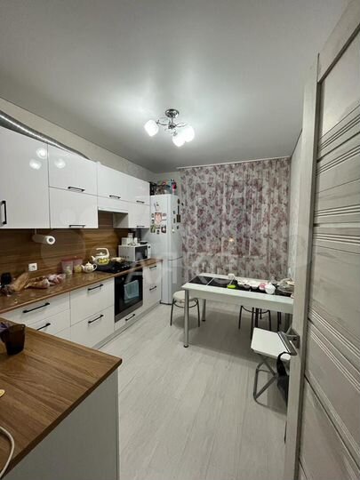 3-к. квартира, 82 м², 4/5 эт.