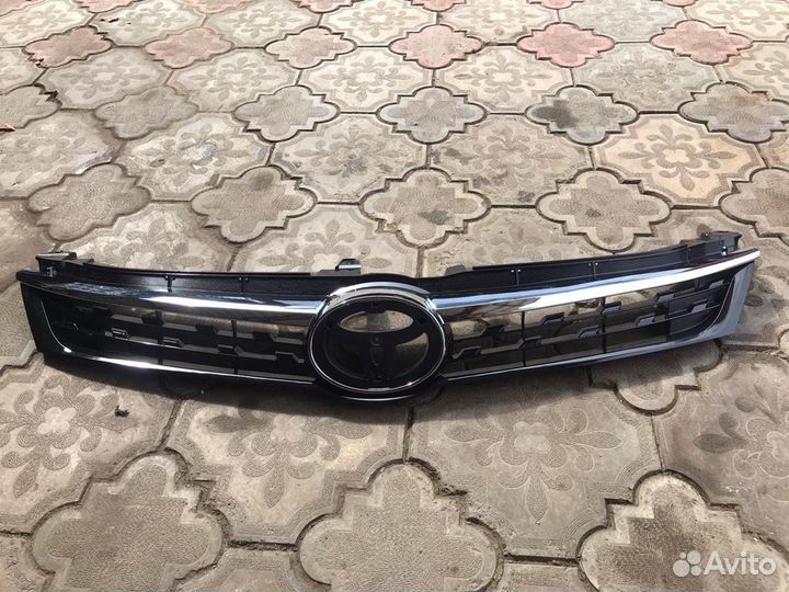 Решетка радиатора Toyota Camry 55 эксклюзив верх