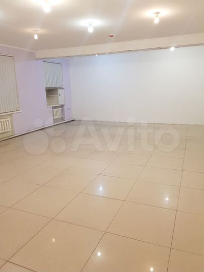 Торговая площадь, 70 м²