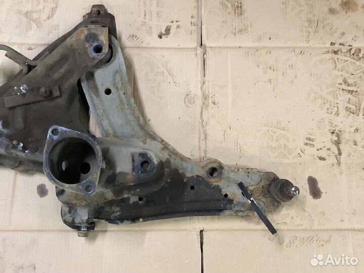 Подрамник Chery Amulet A15