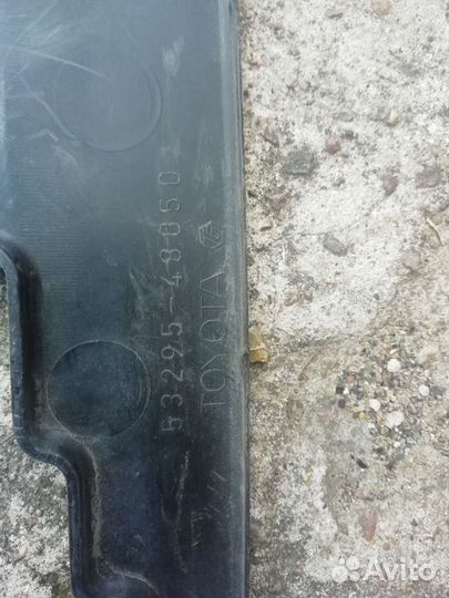 Накладка передней панели Highlander 2