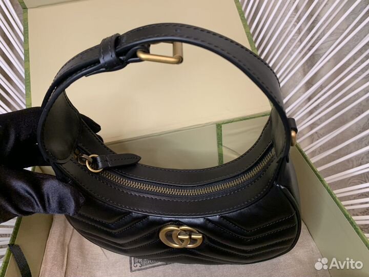 Сумка Gucci Marmont Half Moon