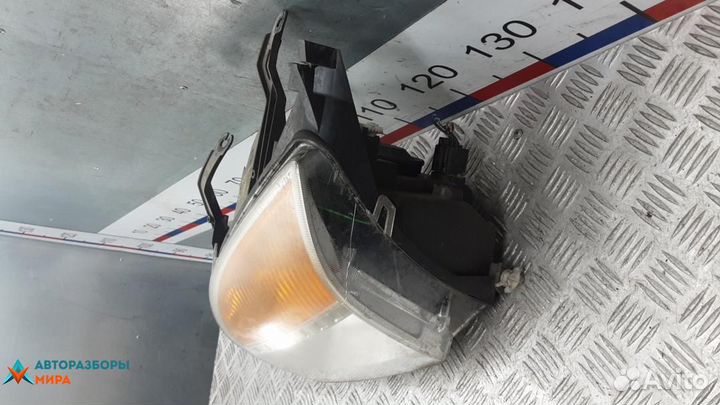 Фара левая Ford Fusion 2005