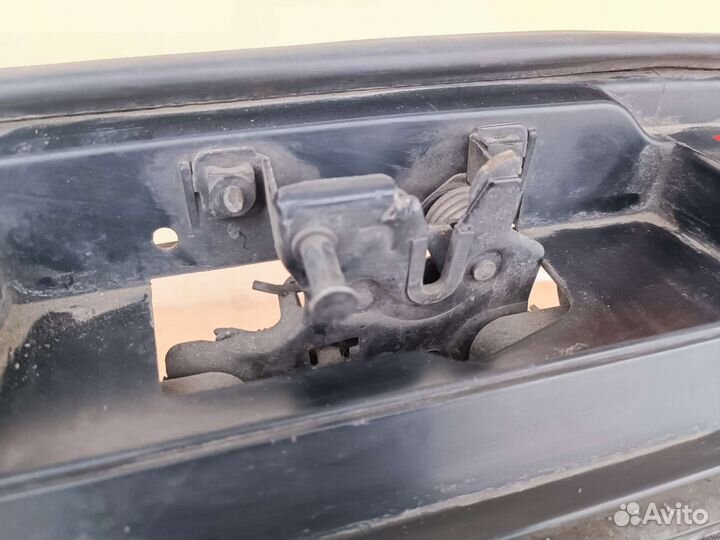 Замок капота Ауди А6 С5