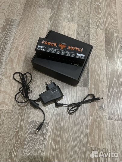 Блок питания для гитарных педалей