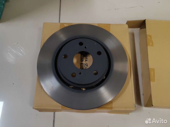 Диски тормозные передние camry 50 усиленные