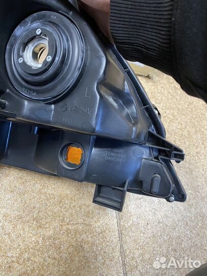 Фара toyota harrier / RX300 (TYC)