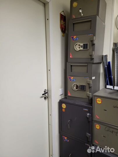 Сейфы для дома и офиса