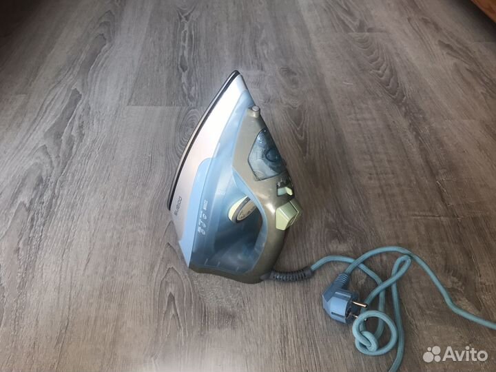 Утюг polaris