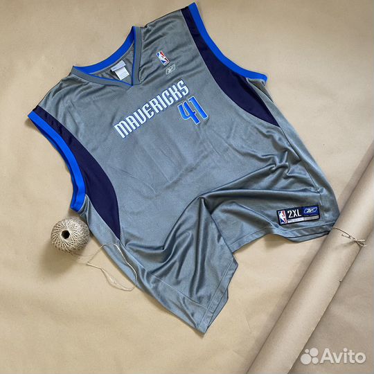 Mavericks nowitzki jersey
