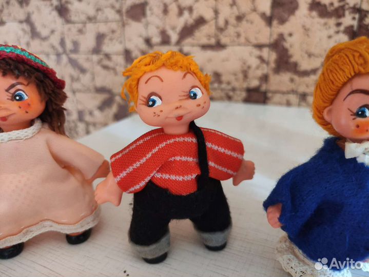 Кривоножки Куколки