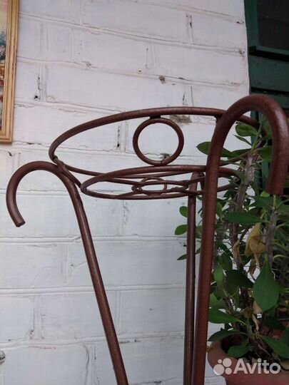 Подставка для цветов