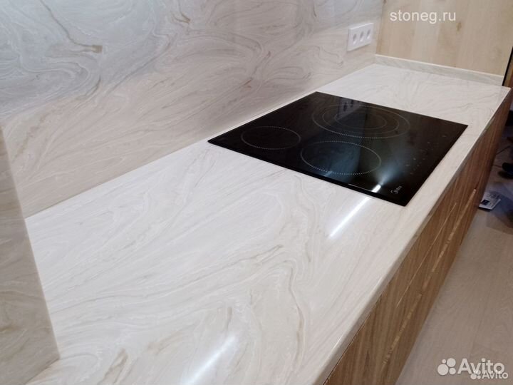 Столешница со стеновыми из иск камня м2