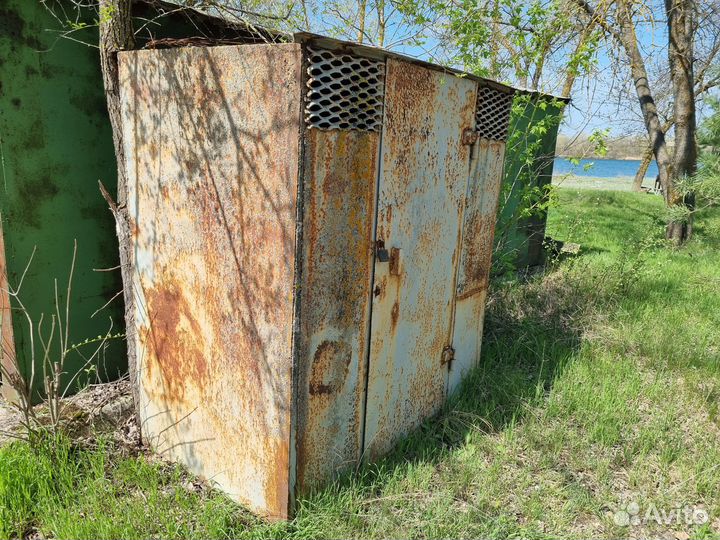 Шкаф металлический бу для хранения инструмента