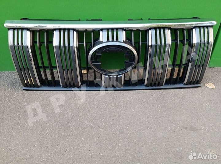 Решетка радиатора от Toyota Land Cruiser Prado150