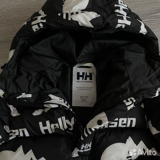 Пуховик helly hansen