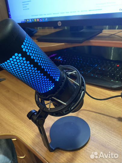 Микрофон HyperX QuadCast S