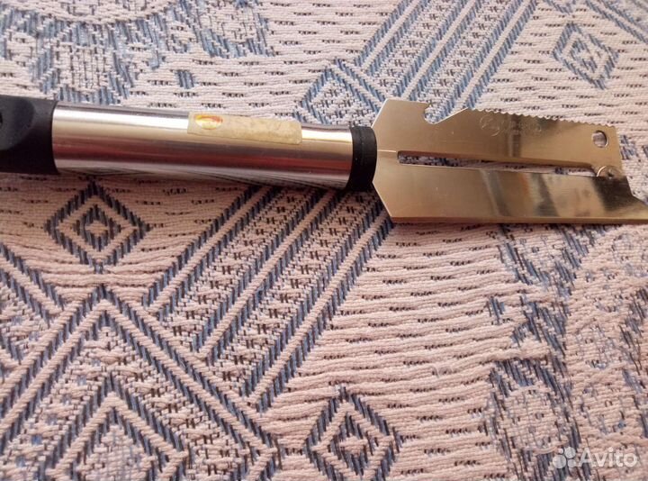 Нож для чистки фруктов и овощей