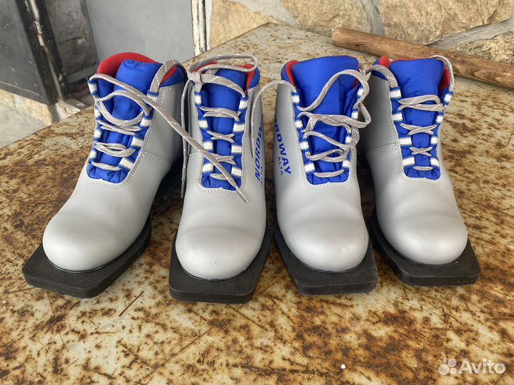 Лыжные ботинки