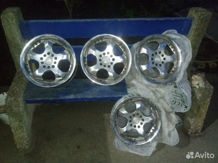 Продам литье racing wheels