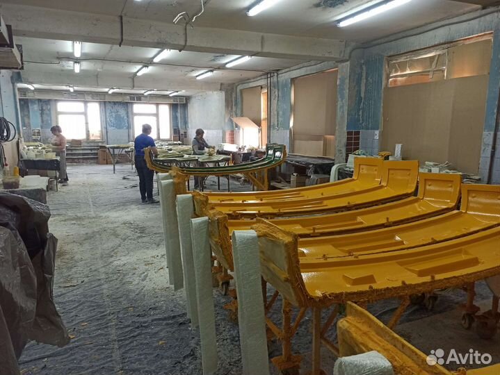 Формовщик стеклопластиковых изделий. Разрабочий