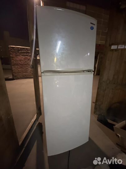 Холодильник Samsung NO frost