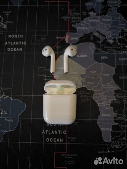Наушники Airpods 2 оригинал (б/у)