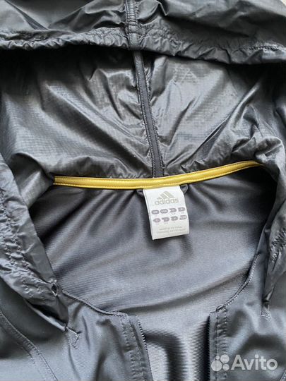 Костюм спортивный