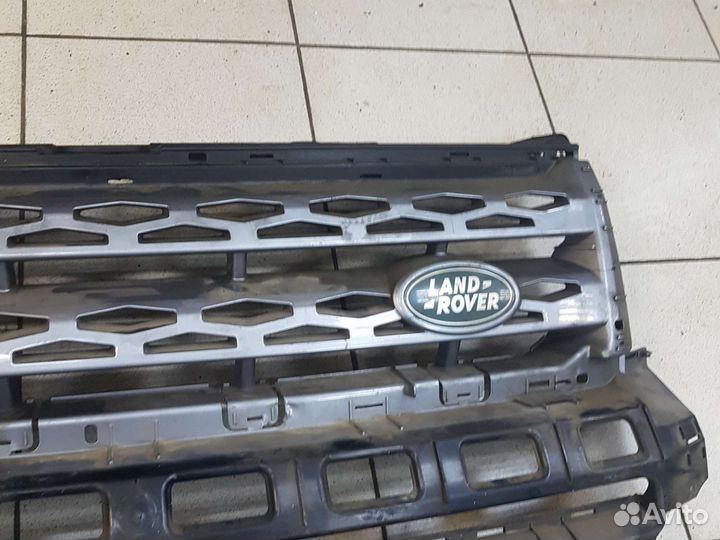 Решетка радиатора Freelander2