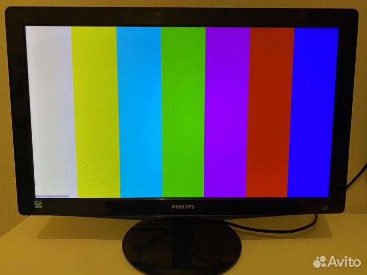 Монитор Philips 223v