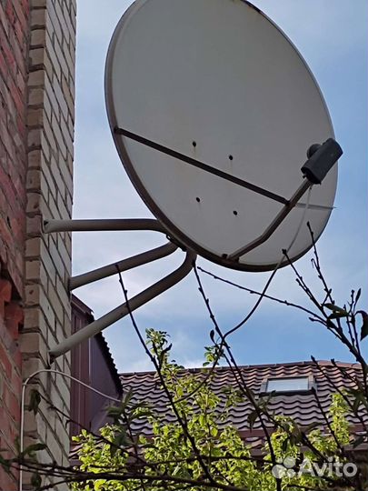 Ресивер на 2 телевизора GI S6126 + тарелка спутник