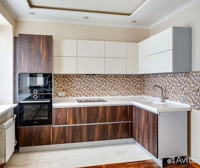 Кухня угловая на заказ.мдф фасады