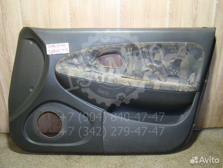 Обшивка двери передней правой Mitsubishi Carisma