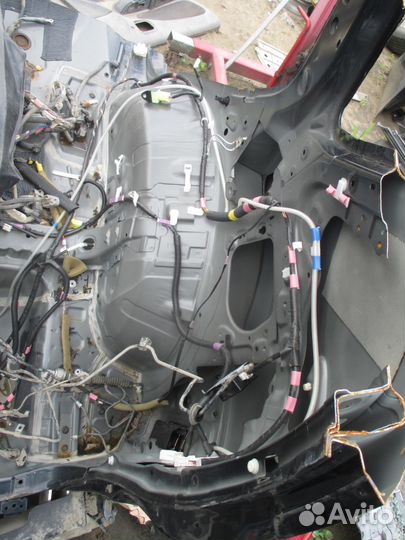 Крыло заднее правое RAV-4 3ZR